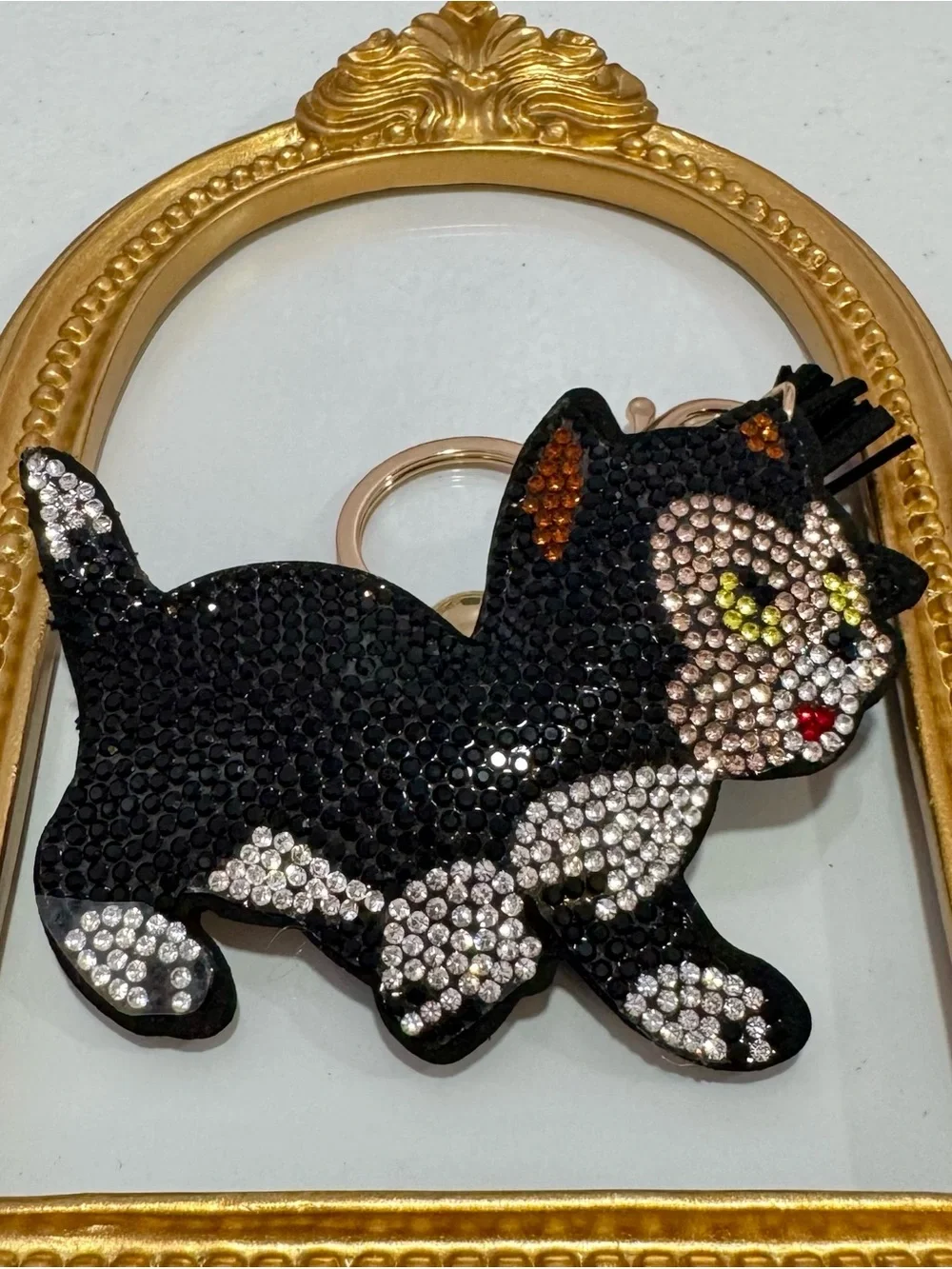 New Crystal Embellished Figaro Cat Keychain